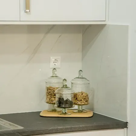 Calliope Luxury Apartment *